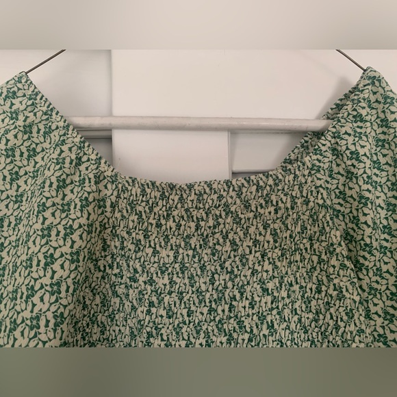 Love Olive green prairie style dress puff sleeves ruching - Picture 2 of 5